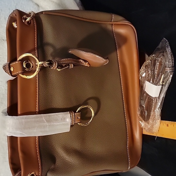 Handbag - Picture 2 of 3